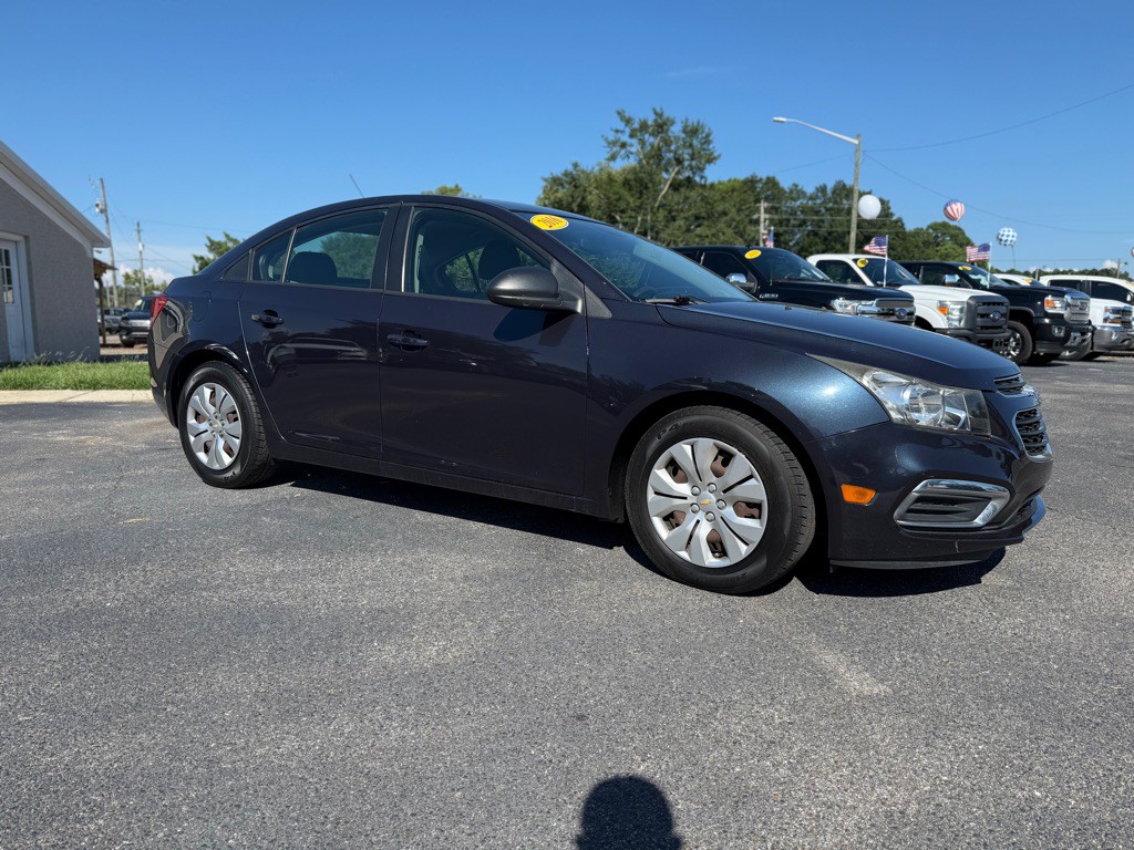2016 Chevrolet Cruze Image 2