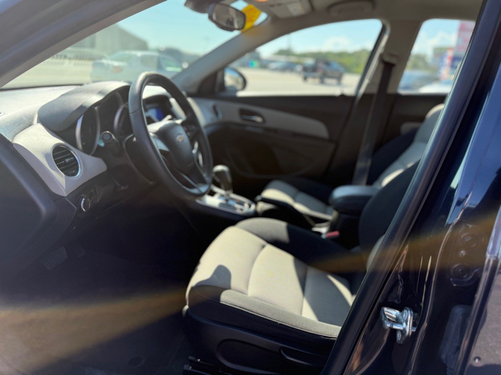 2016 Chevrolet Cruze Image 9