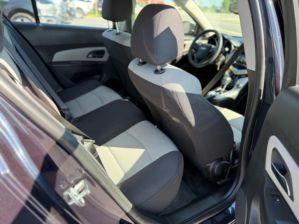 2016 Chevrolet Cruze Image 12