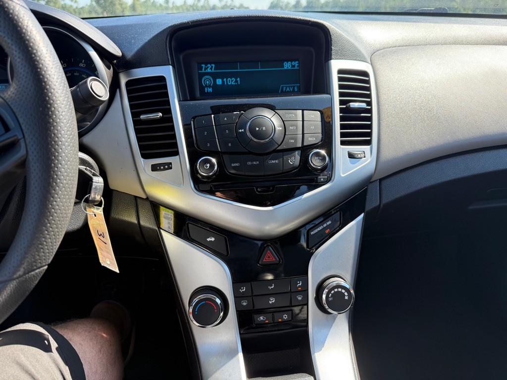 2016 Chevrolet Cruze Image 14