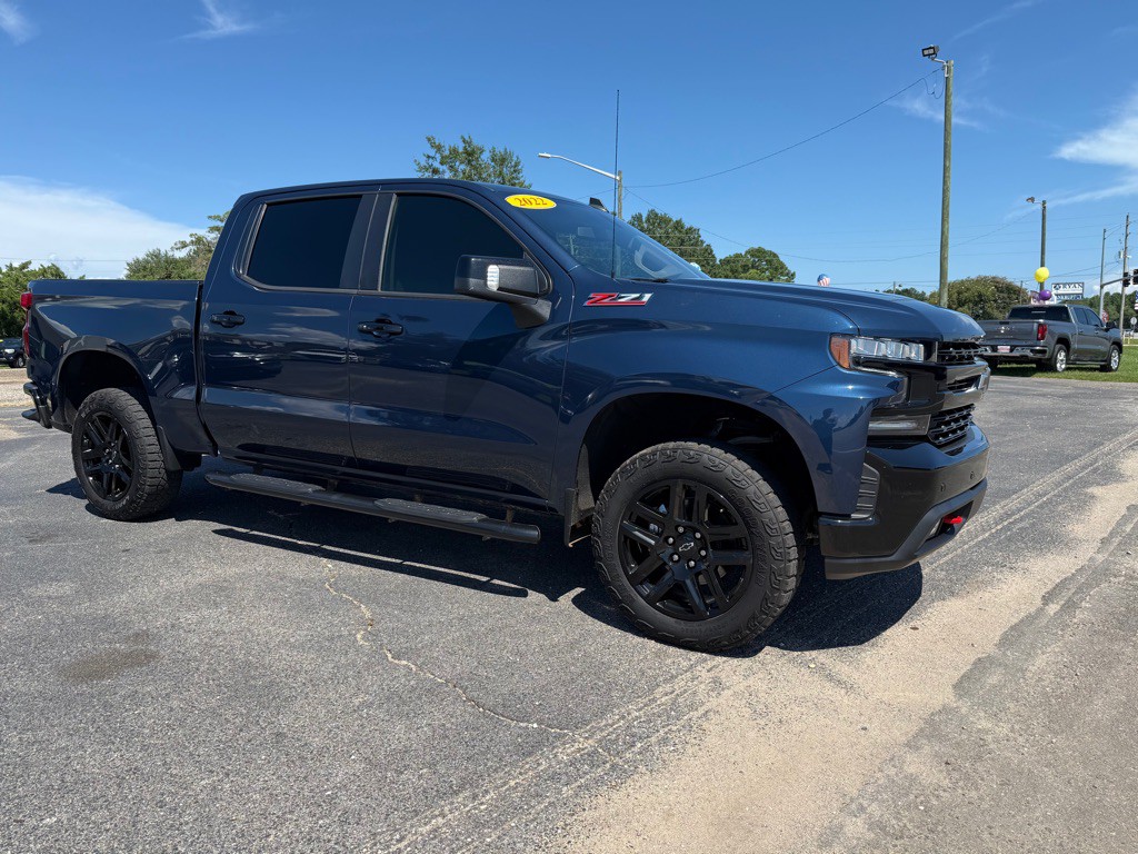 2022 Chevrolet Silverado 1500 Image 2