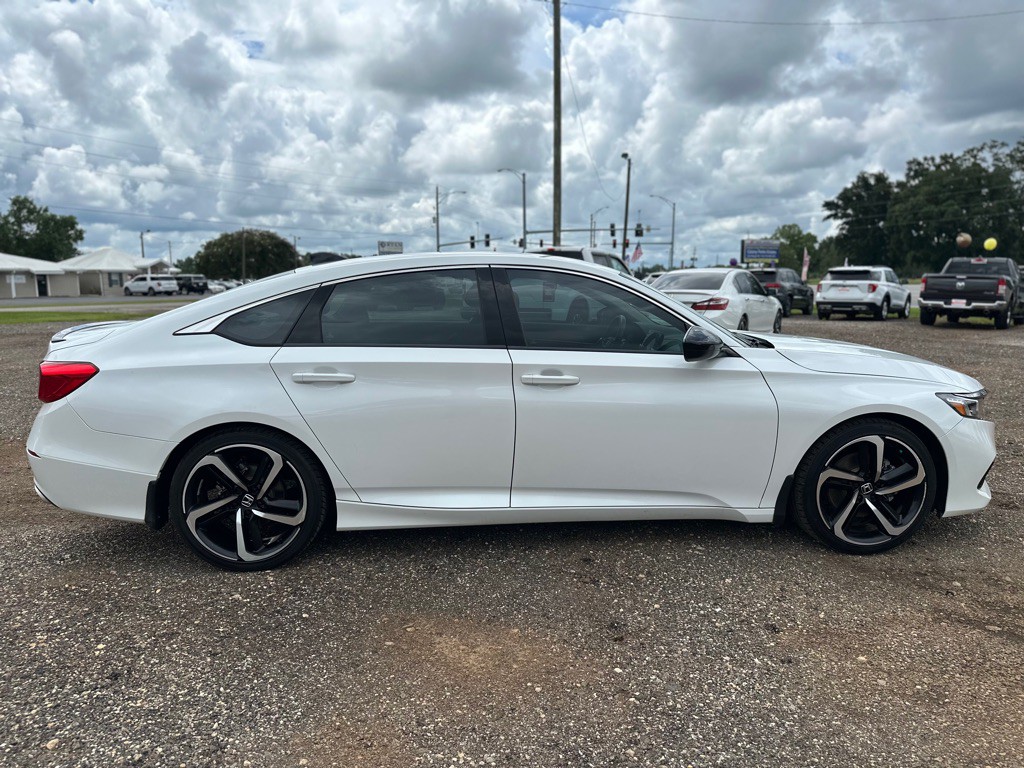 2022 Honda Accord Image 4