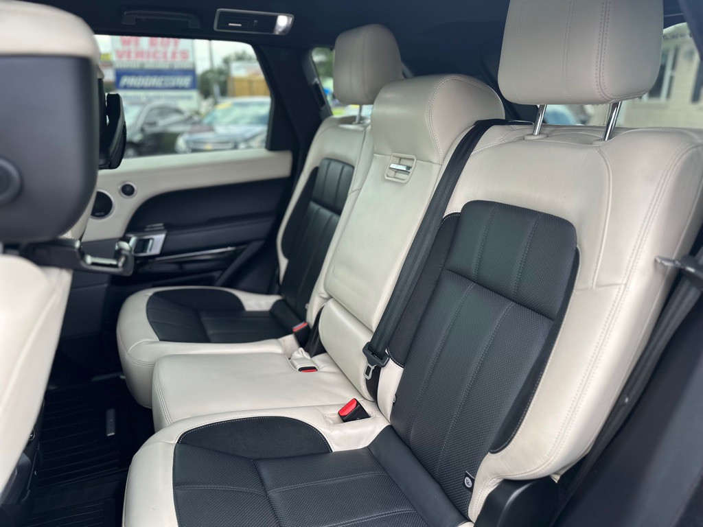 2020 Land Rover Range Rover Sport Image 12