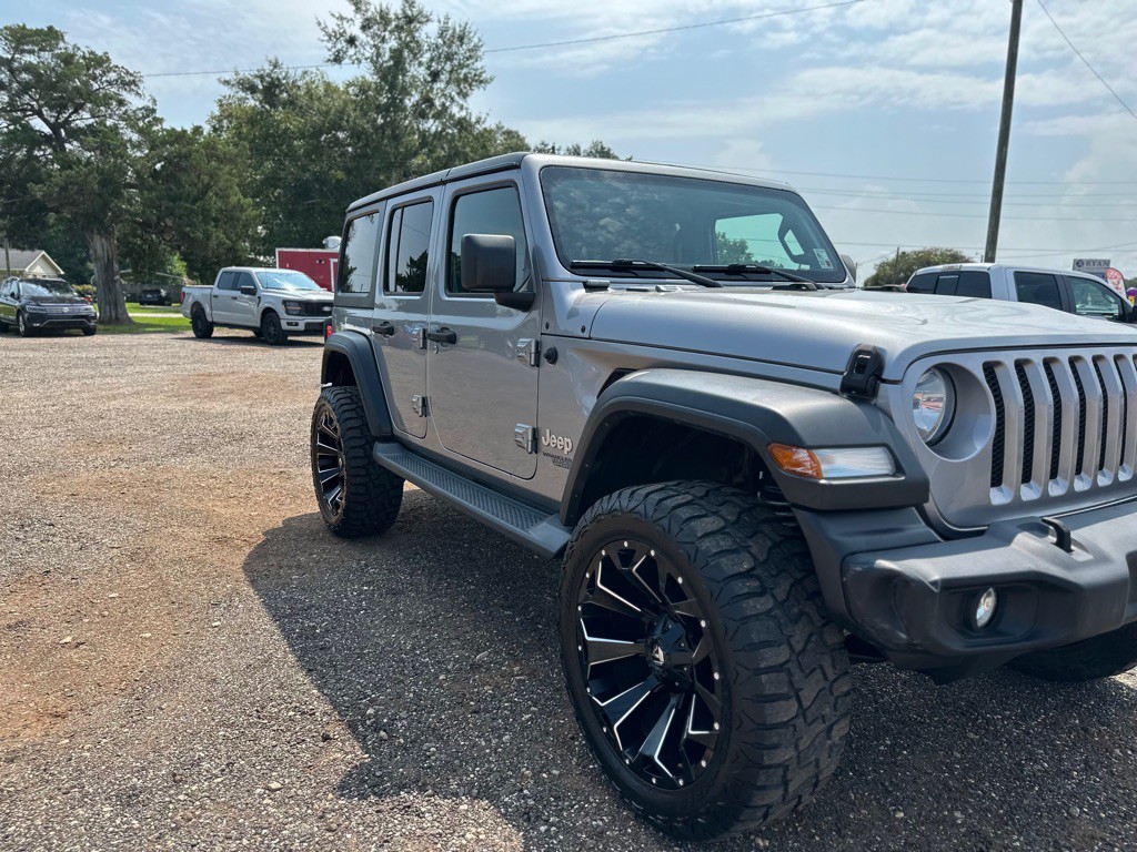 2019 Jeep Wrangler Unlimited Image 2