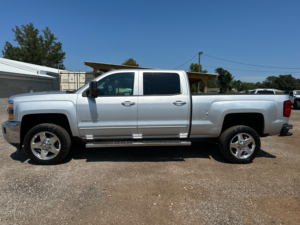 2015 Chevrolet Silverado 1500 Image 3