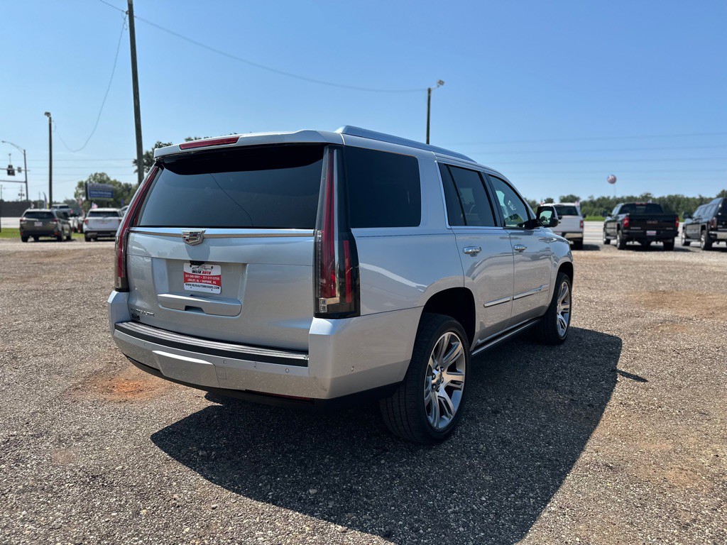 2017 Cadillac Escalade Image 5