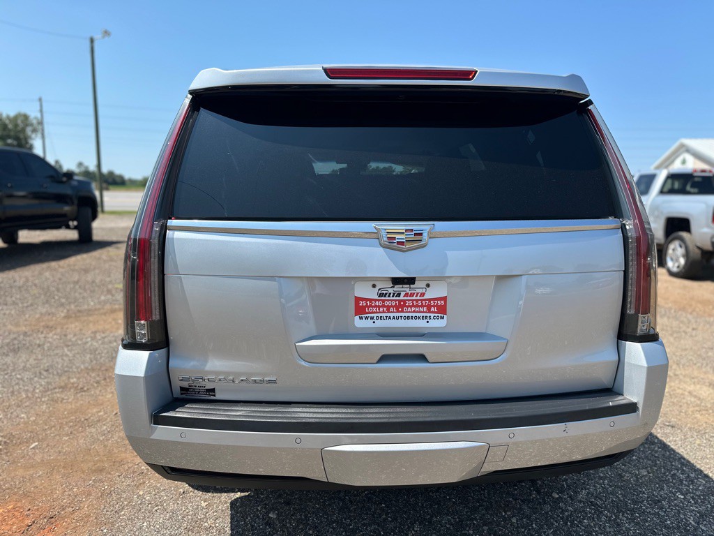 2017 Cadillac Escalade Image 7