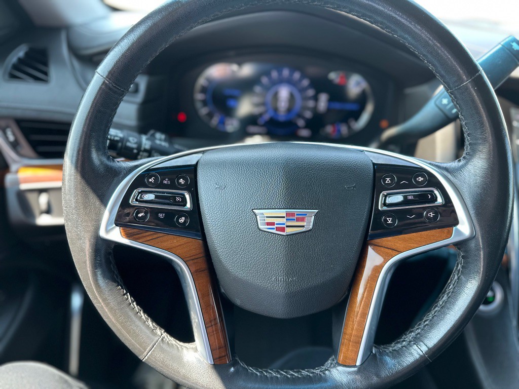 2017 Cadillac Escalade Image 19
