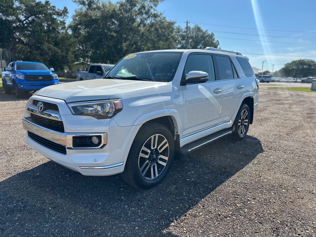 2019 Toyota 4Runner Image 2