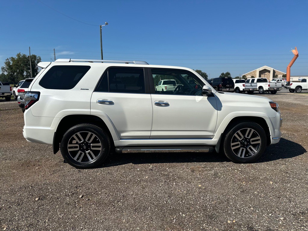 2019 Toyota 4Runner Image 4