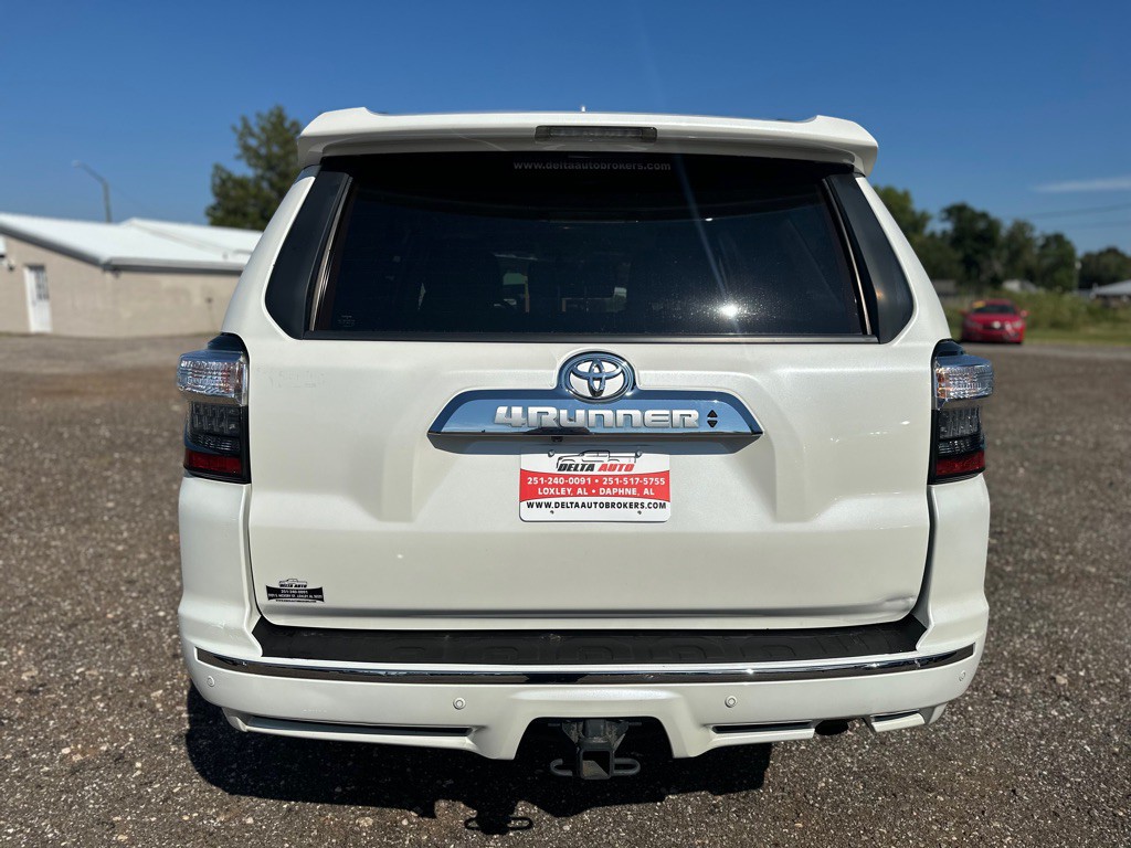 2019 Toyota 4Runner Image 8