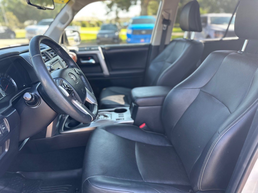 2019 Toyota 4Runner Image 9