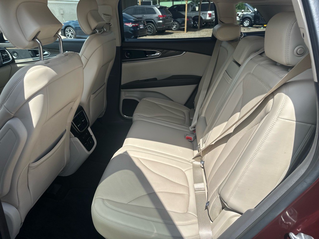 2019 Lincoln Nautilus Image 10