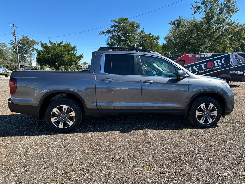 2018 Honda Ridgeline Image 6