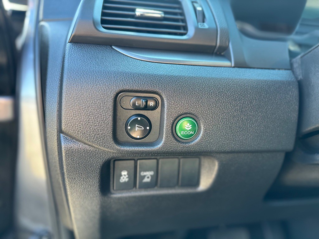 2018 Honda Ridgeline Image 12