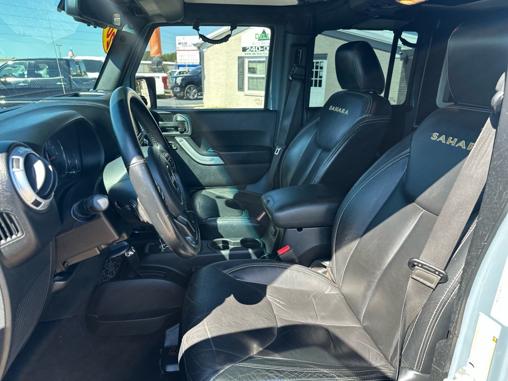 2015 Jeep Wrangler Unlimited Image 9