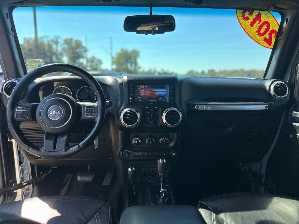 2015 Jeep Wrangler Unlimited Image 11