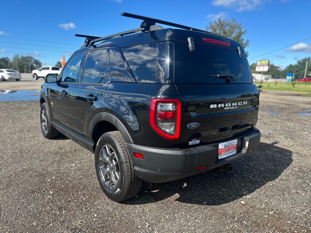 2021 Ford Bronco Image 3