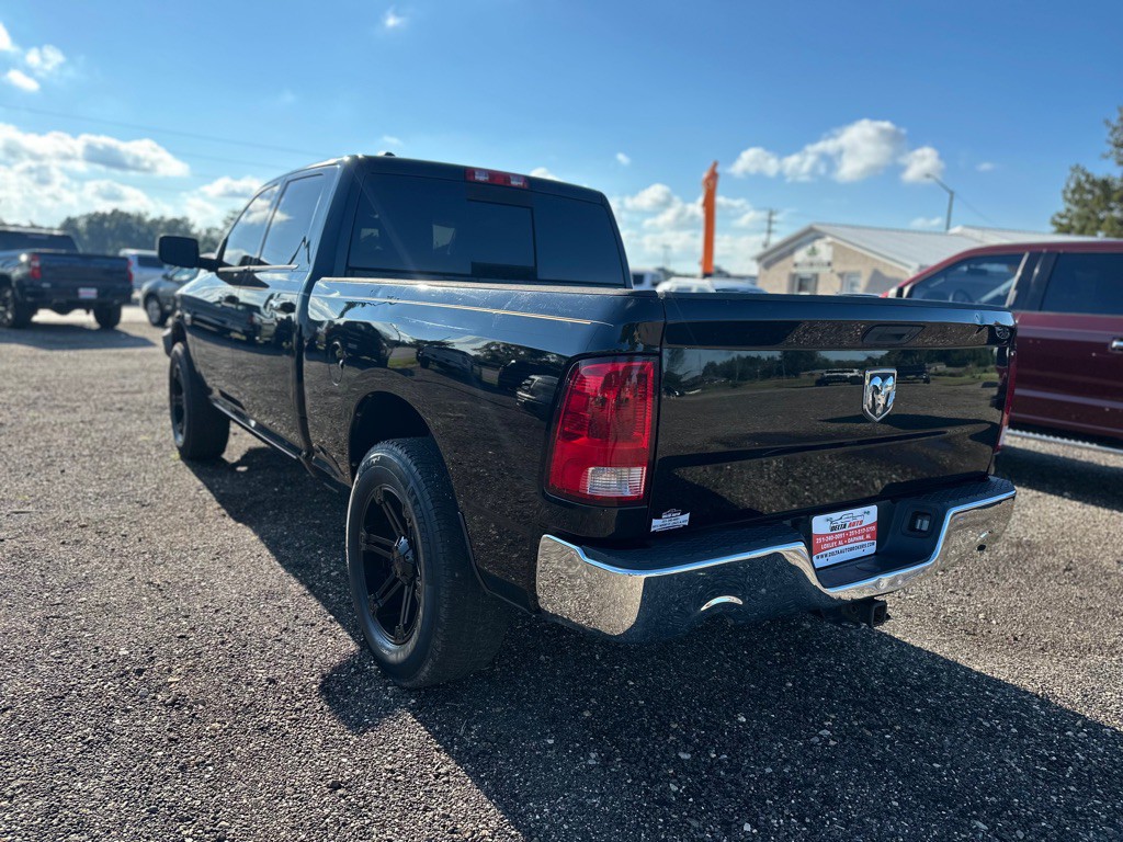 2014 RAM 1500 Image 3