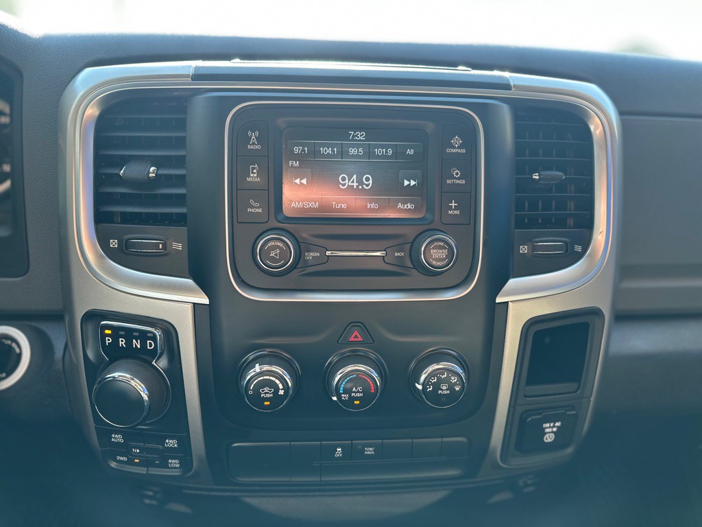 2014 RAM 1500 Image 15
