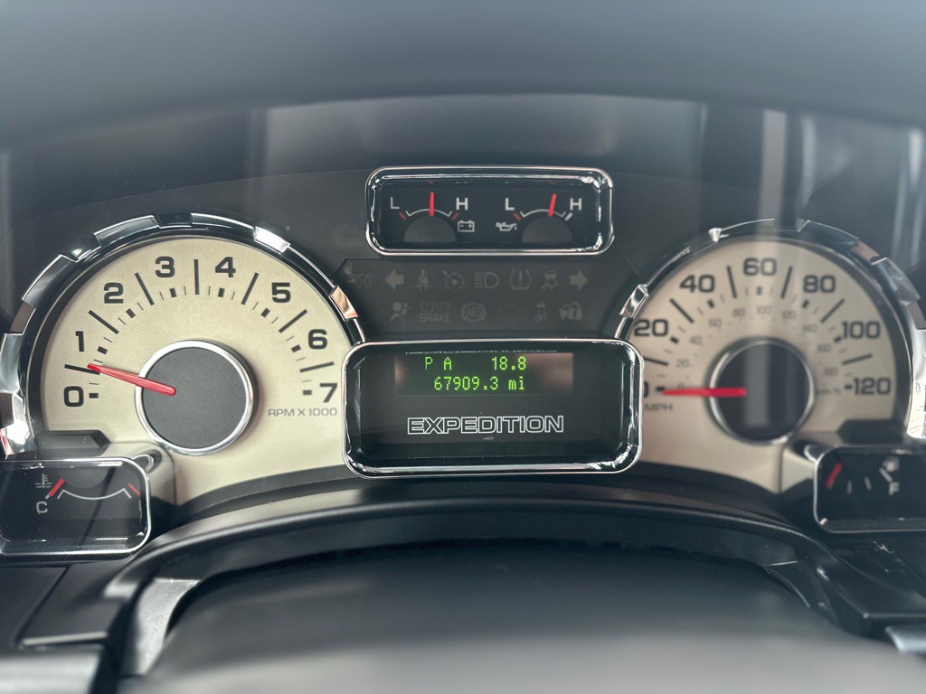 2014 Ford Expedition Image 16