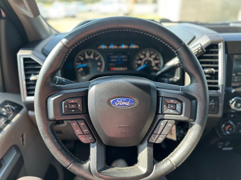 2015 Ford F-150 Image 12