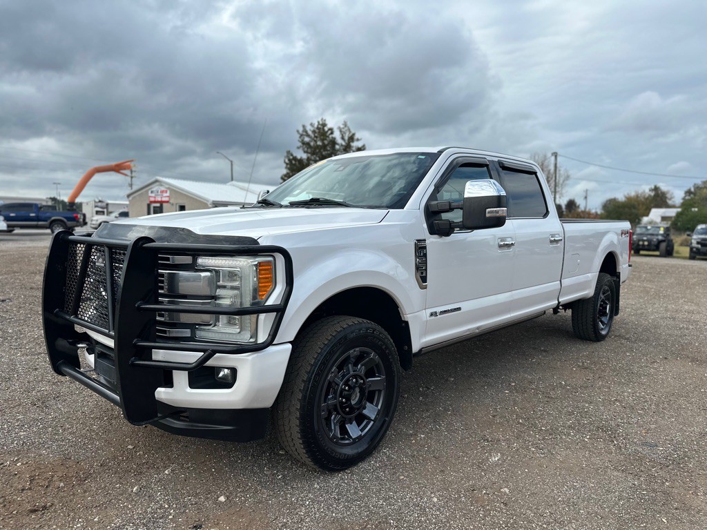 2017 Ford F-250 Image 2