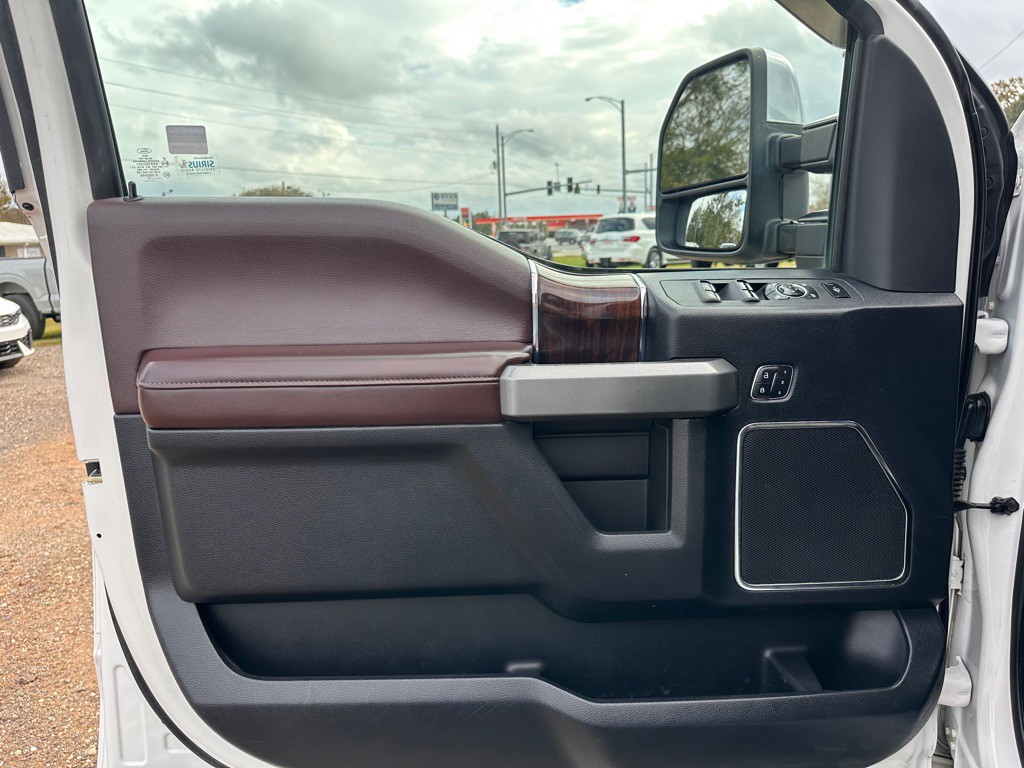 2017 Ford F-250 Image 12