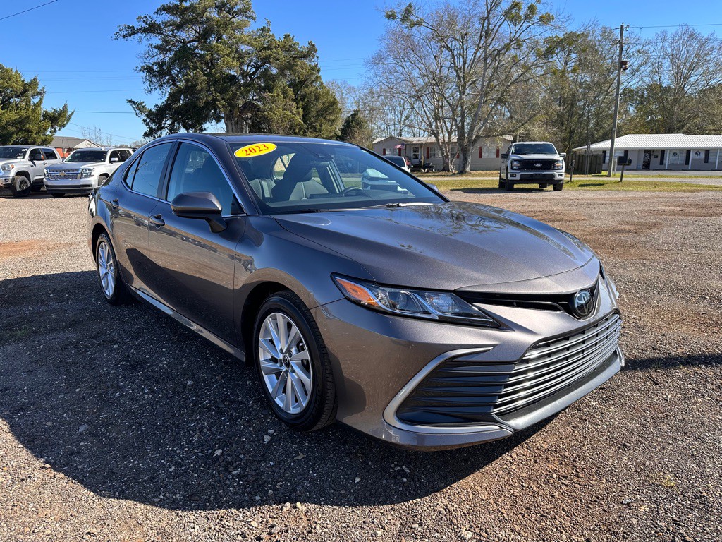 2023 Toyota Camry Image 1