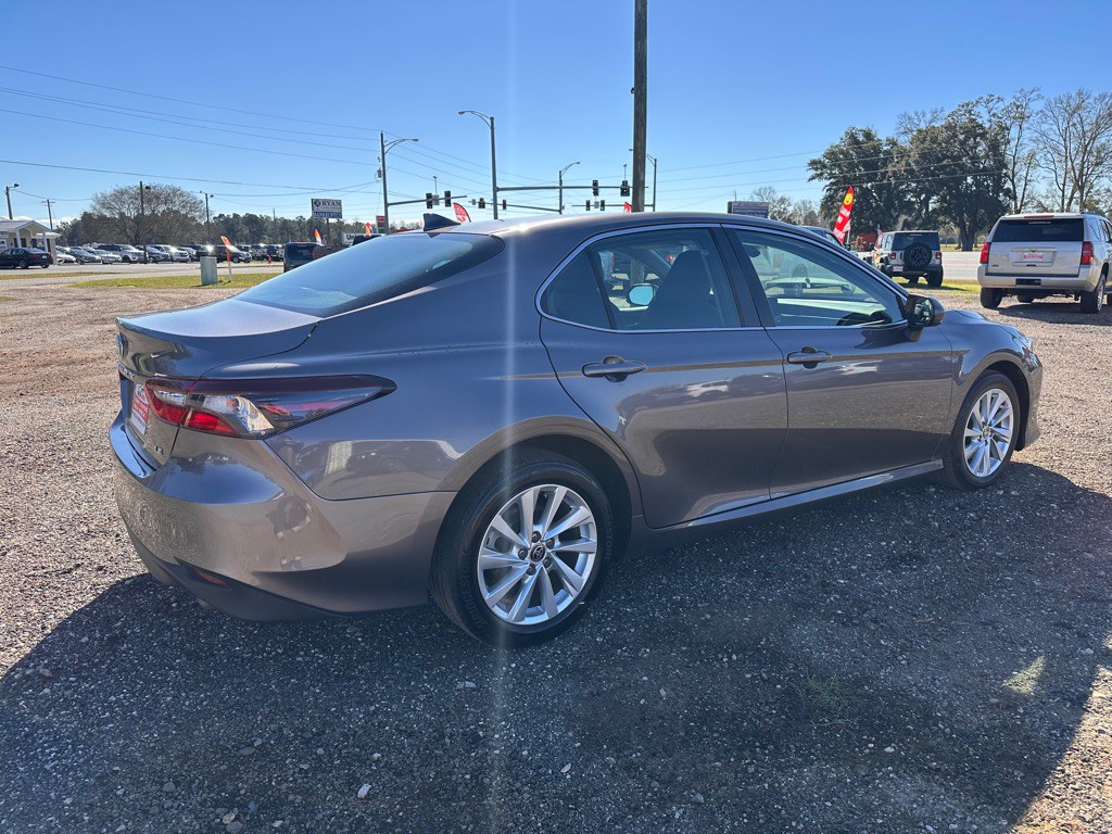 2023 Toyota Camry Image 4