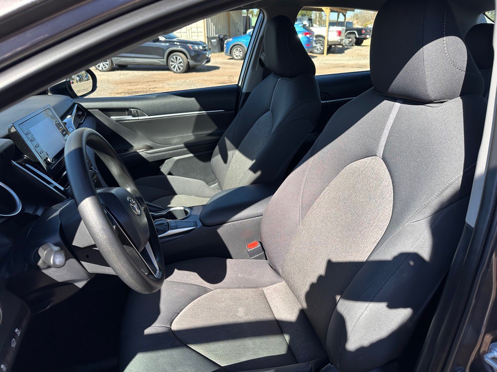 2023 Toyota Camry Image 9