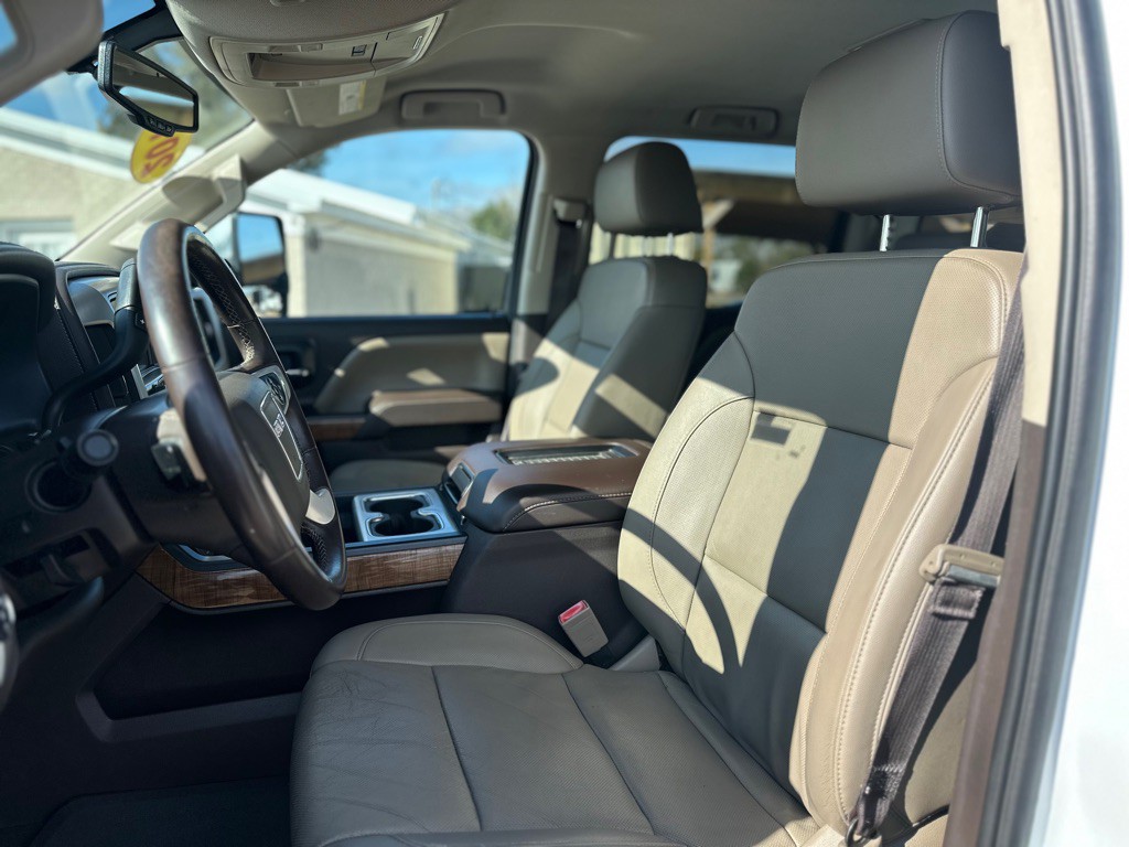 2017 GMC Sierra Image 9