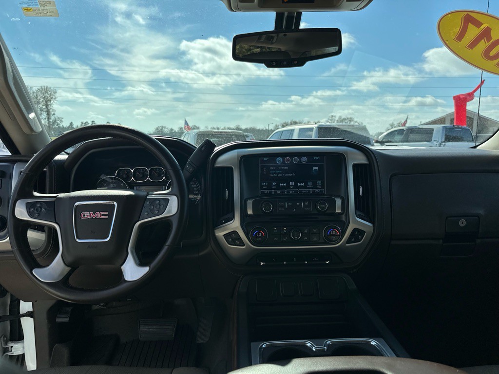 2017 GMC Sierra Image 11