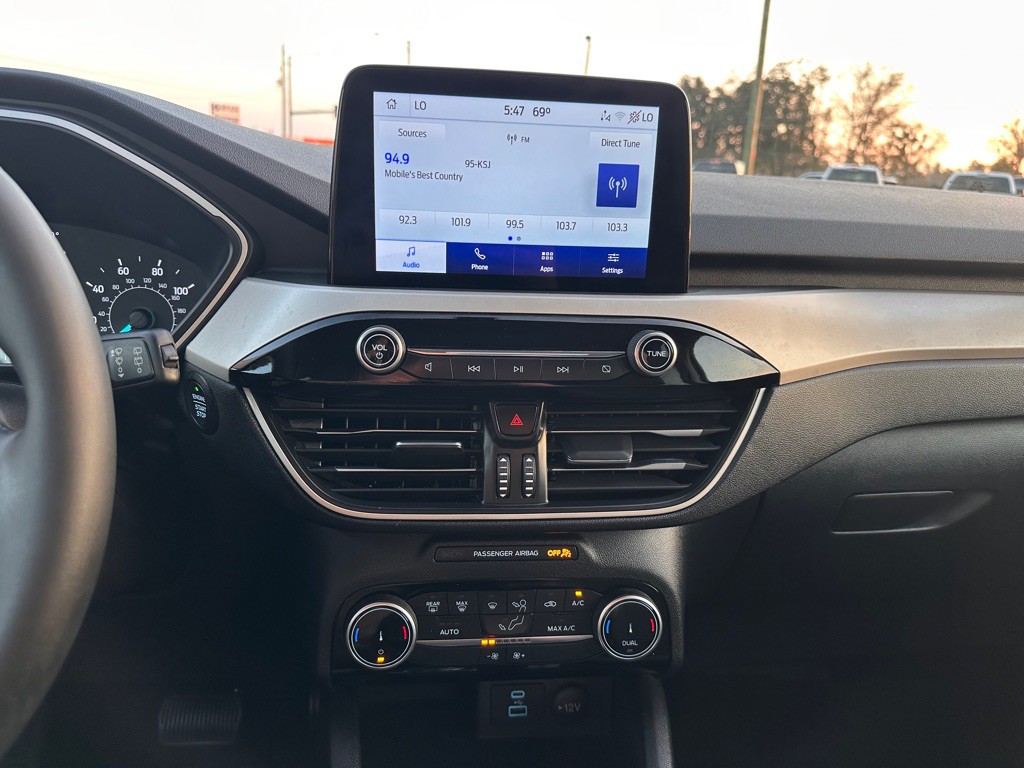 2022 Ford Escape Image 13