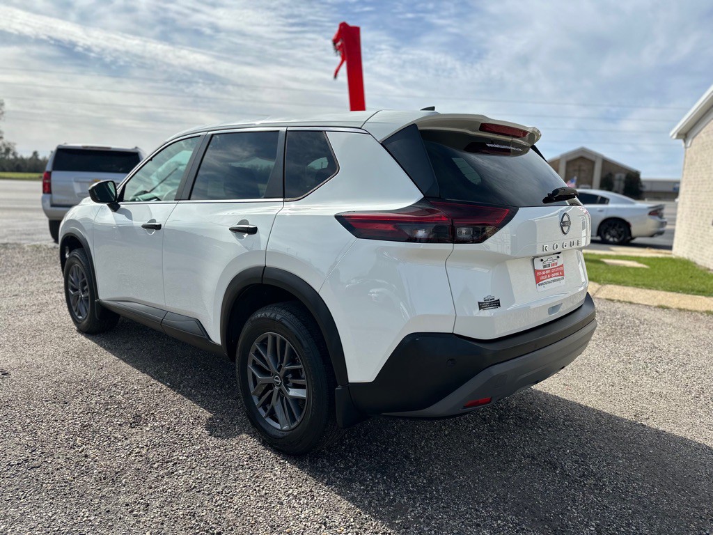 2022 Nissan Rogue Image 4