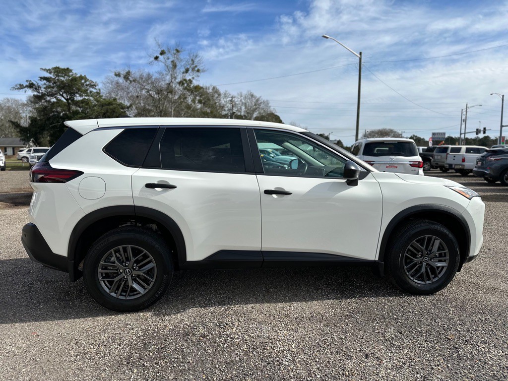 2022 Nissan Rogue Image 5