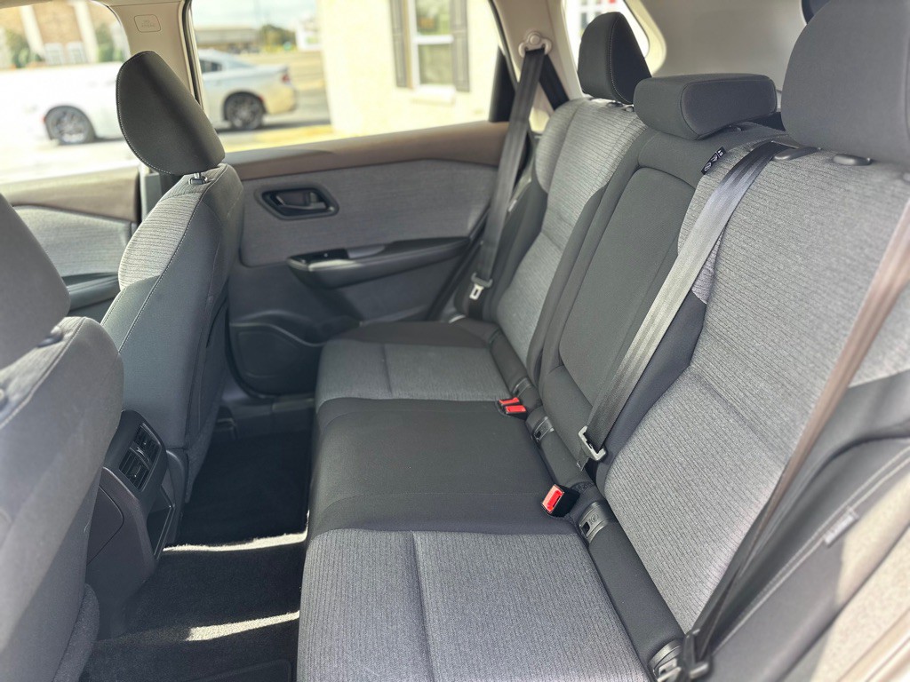 2022 Nissan Rogue Image 10