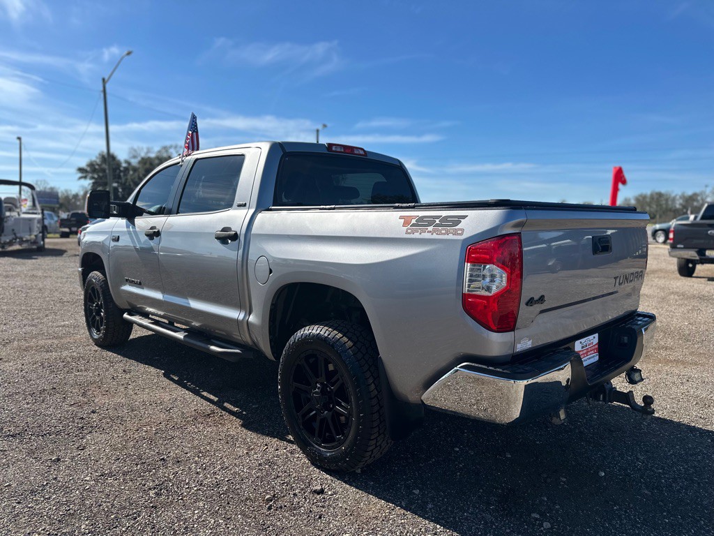 2018 Toyota Tundra Image 3
