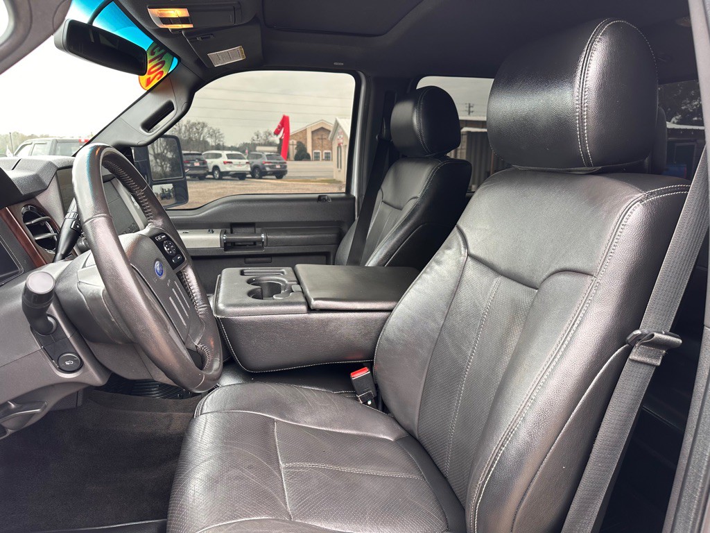 2015 Ford F-250 Image 9