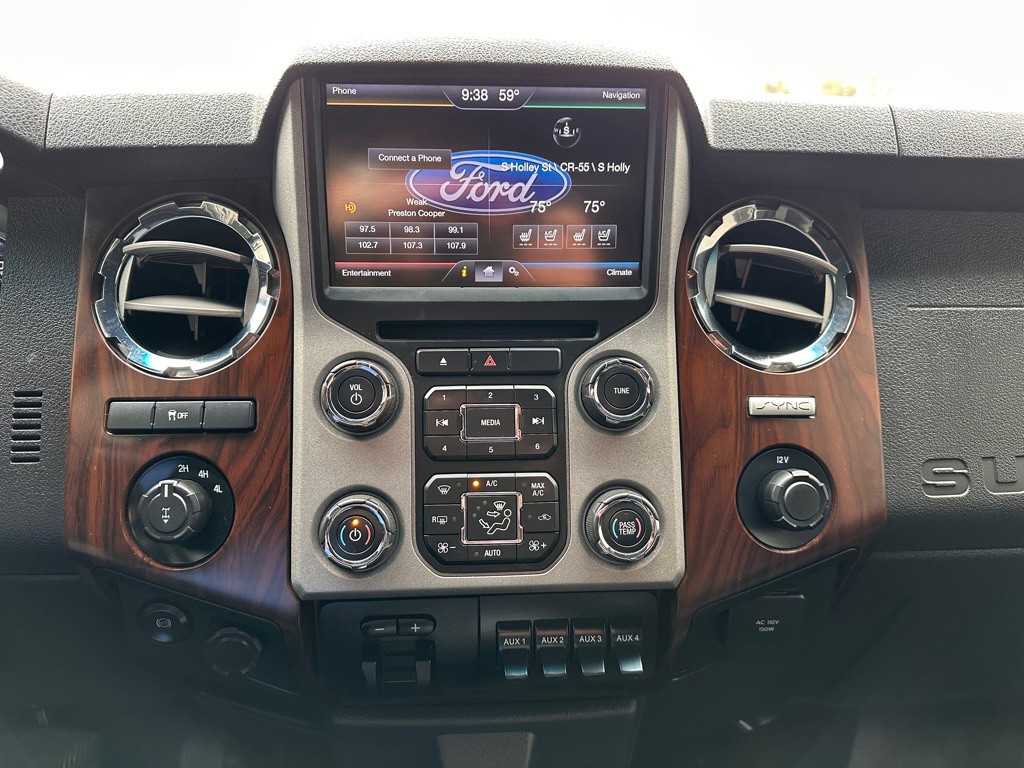 2015 Ford F-250 Image 12