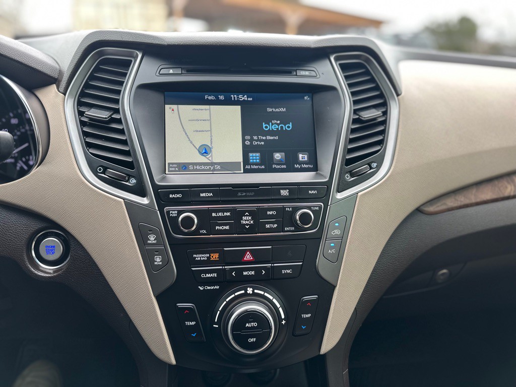 2018 Hyundai Santa Fe Image 13