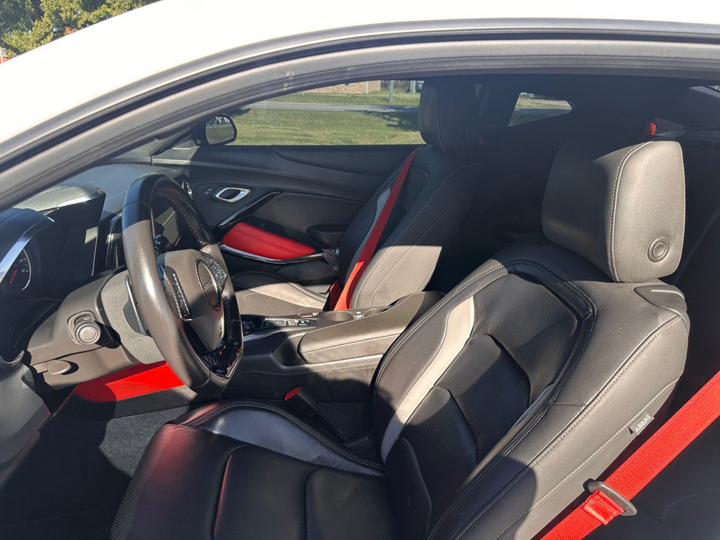 2023 Chevrolet Camaro Image 9