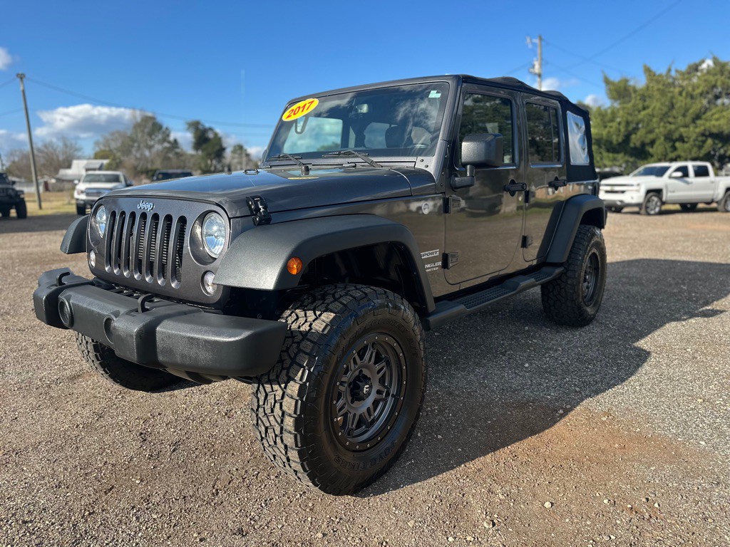 2017 Jeep Wrangler Unlimited Image 2
