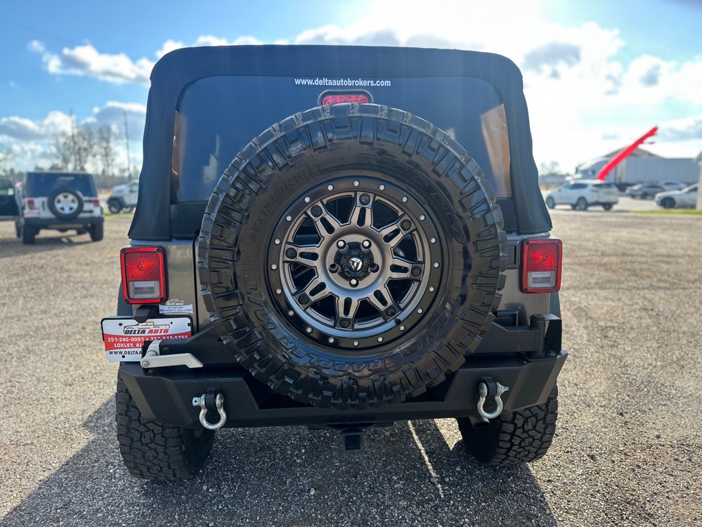 2017 Jeep Wrangler Unlimited Image 8