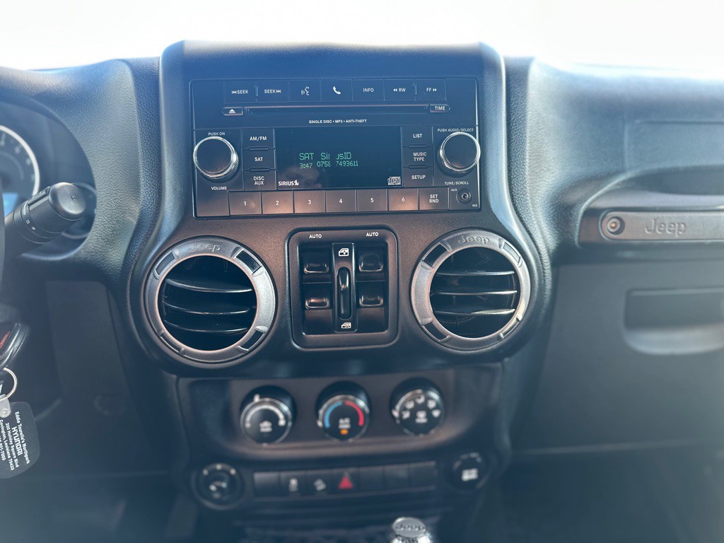 2017 Jeep Wrangler Unlimited Image 11