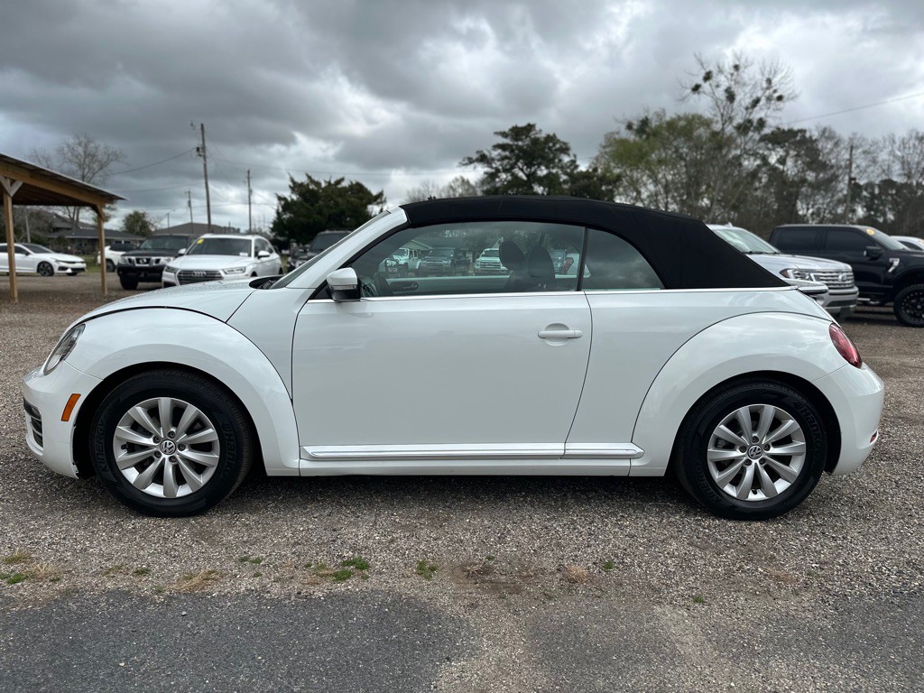 2018 Volkswagen Beetle Image 7