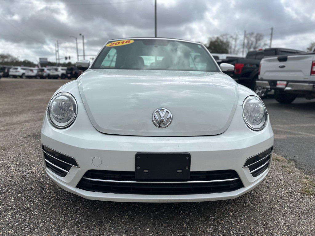 2018 Volkswagen Beetle Image 8