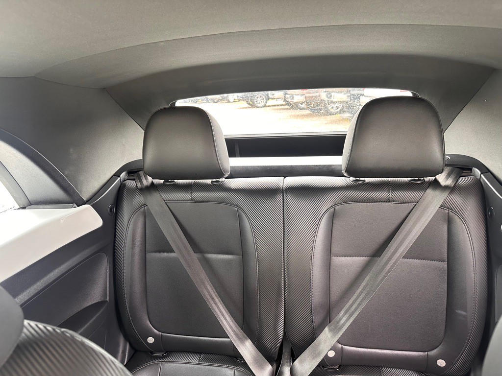 2018 Volkswagen Beetle Image 11
