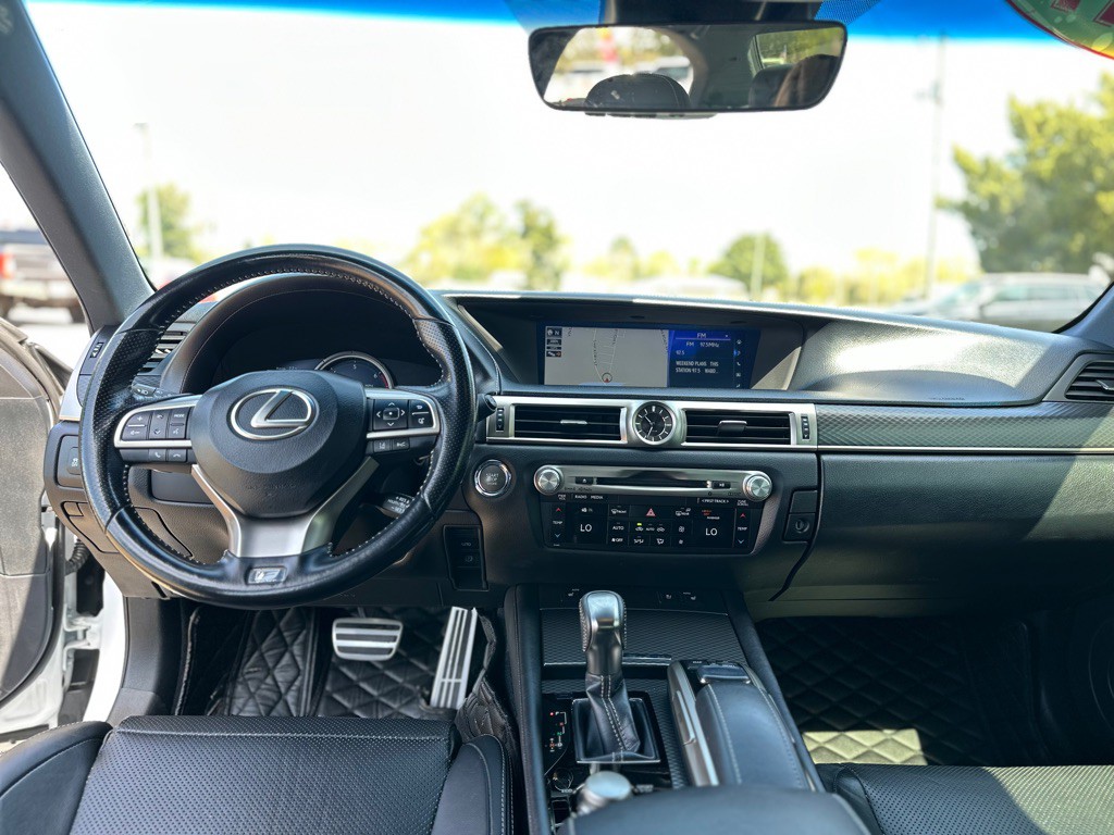 2017 Lexus GS Image 11