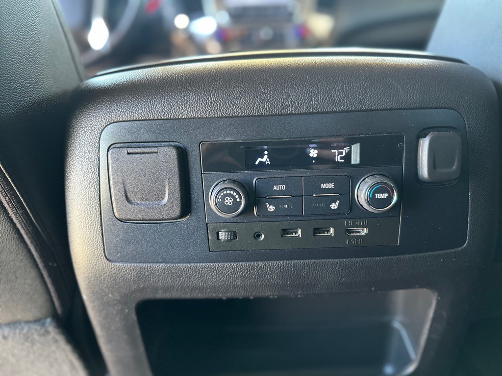 2018 Chevrolet Tahoe Image 18